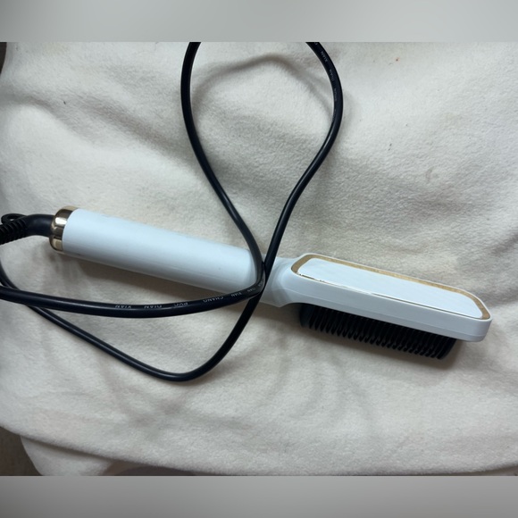 STRAIGHTENING COMB FROM TIKTOK SHOP - Picture 3 of 3